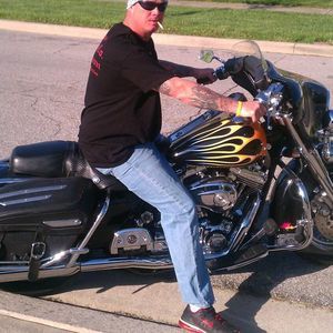 Meet your Posher, Bud